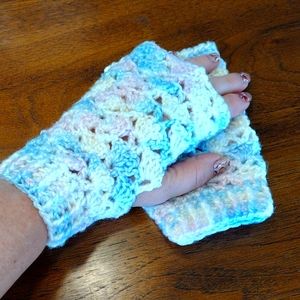 Fingerless gloves